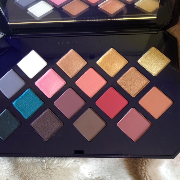 Fenty Makeup Set - Picture 4 of 4